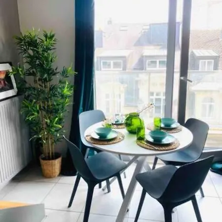 Duplex In City Center W Two Private Terraces Apartment